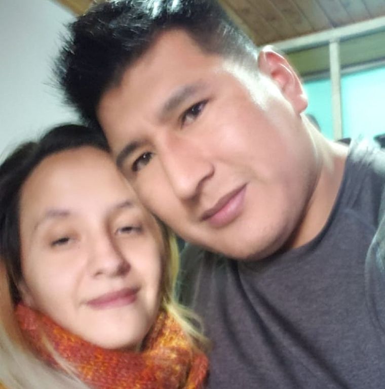 La detenida y su aparente víctima.