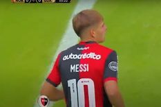 El juvenil tuvo su debut, con la 10 en la espalda. Foto: Captura