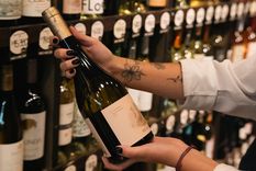 Mejoran las exportaciones de vino y el sector se esperanza con giro positivo. Foto: Santiago Tagua/MDZ