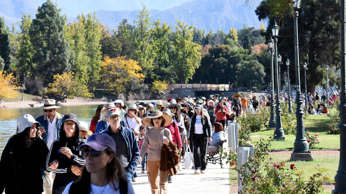 El Parque se convertirá en una gran pasarela: los mendocinos podrán convertirse en modelo por un día
