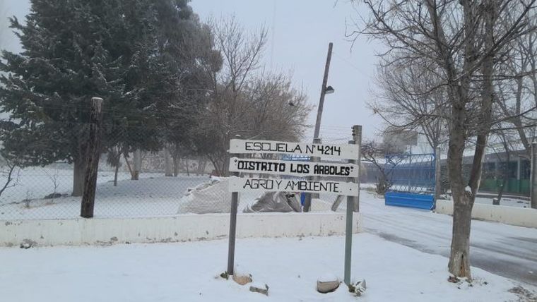 Dirección General de Escuelas tomó la decisión de suspender las clases en todo el territorio provincial. Dirección General de Escuelas tomó la decisión de suspender las clases en todo el territorio provincial.