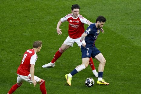 Paris Saint-Germain y Arsenal juegan la final de la Champions League en el Puskás Aréna de Budapest, Hungría. Paris Saint-Germain y Arsenal juegan la final de la Champions League en el Puskás Aréna de Budapest, Hungría.