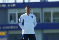 Jorge Almirón dio a conocer los convocados para jugar ante Estudiantes. Foto: Télam