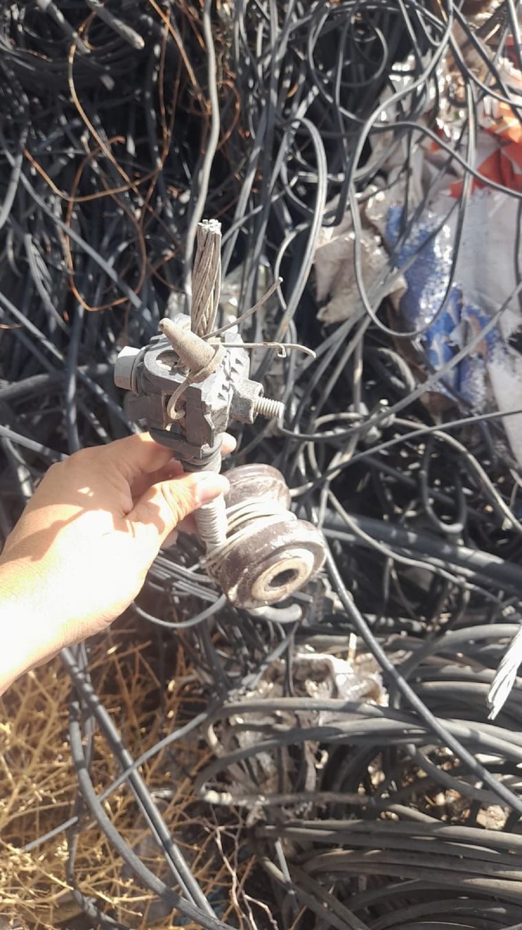 La Policía de Mendoza recuperó una gran cantidad de material vinculado al tendido eléctrico Foto: Ministerio de Seguridad de Mendoza