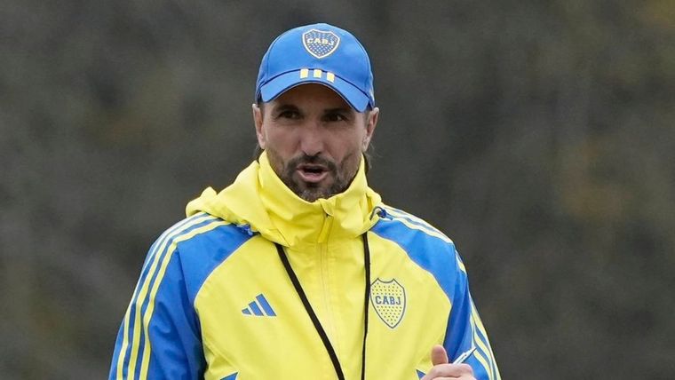 Diego Martínez sigue sumando dolores de cabeza. Foto: @BocaJrsOficial