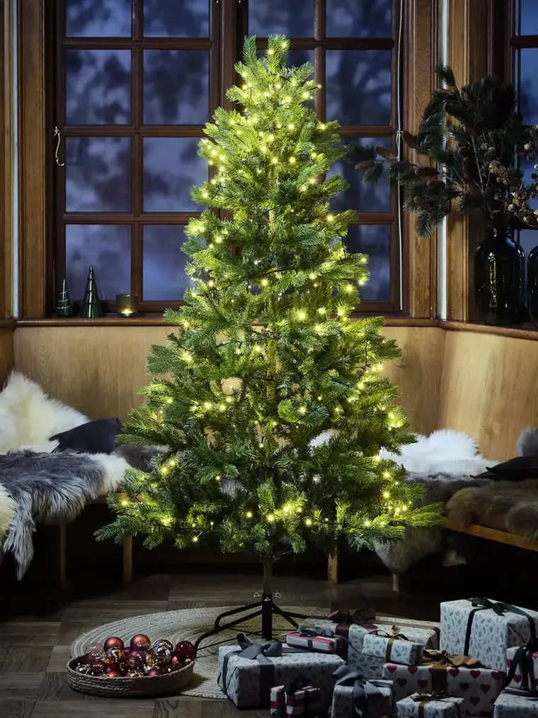 La tendencia para armar el pinito de Navidad. La tendencia para armar el pinito de Navidad.