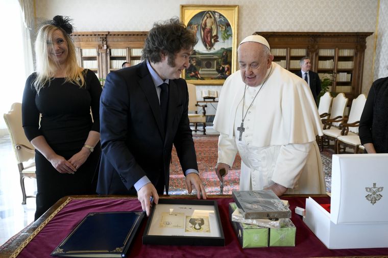 Milei y el Papa, en el Vaticano Foto: EFE