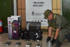 El dispositivo y la cocaína eran trasladados en un tour de compras.  Foto: Gendarmería Nacional