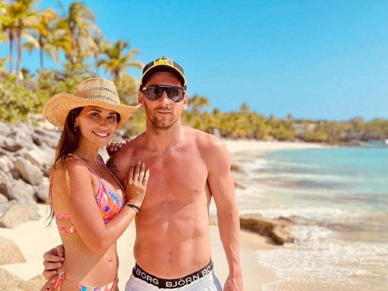 Leo Messi y su esposa Antonela Roccuzzo en las playas de Miami. Foto: Instagram