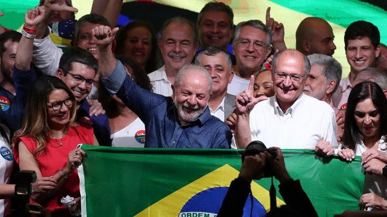 Ganó Lula y la izquierda festeja. Foto: 20Minutos.