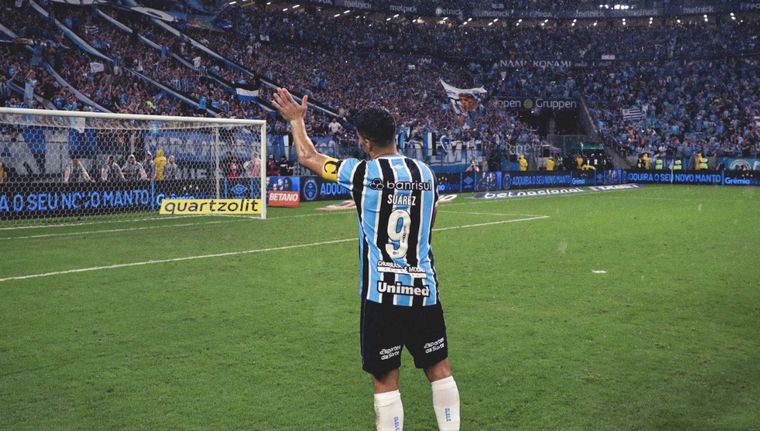 Luis Suárez jugó su último partido como local con el Gremio. Foto: @Gremio