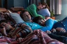 Amarás todos los demás personajes. Amarás todos los demás personajes.