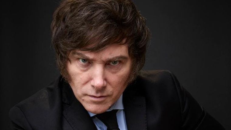 Felipe Solá criticó a Javier Milei y lo comparó con el emperador Nerón Foto: Facebook Javier Milei