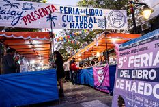Más de 500 personas se acercaron a la 5° Feria del Libro en Haedo Foto: Analía Melnik/MDZ
