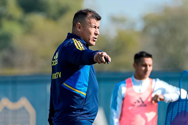 Almirón recibió una advertencia de un campeón del mundo con Boca Foto: Archivo