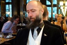 Popescu tenía ribetes excéntricos y fue uno de los pioneros de las criptomonedas