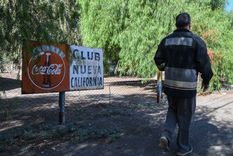 El Club Nueva California es un de los pocos lugares que tiene los vecinos para socializar. Foto: Juan Ignacio Blanco/MDZ