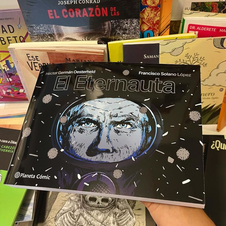 Tras el estreno de la serie en Netflix, El Eternauta se agotó en las librerías del centro mendocino.