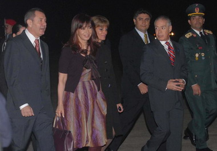 Cristina en su llegada a Asunción. Foto: Télam
