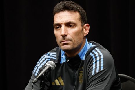 Scaloni fue claro: “Si Messi está en condiciones, jugará”. Además, confirmó debuts y ratificó la base para noviembre. Scaloni fue claro: “Si Messi está en condiciones, jugará”. Además, confirmó debuts y ratificó la base para noviembre.