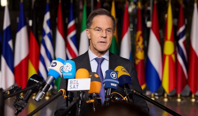 Mark Rutte, titular de la OTAN, no sabe qué hacer con Donald Trump. Foto Dpa Mark Rutte, titular de la OTAN, no sabe qué hacer con Donald Trump. Foto Dpa