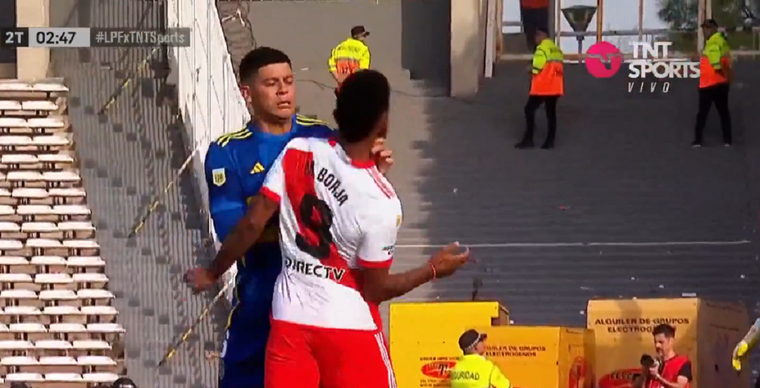 Se cruzaron en el inicio de la segunda etapa.