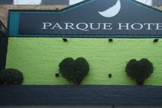 El conflicto ocurrió en el hotel alojamiento Parque Hotel de La Plata Foto: Crédito foto: 0221.com.ar