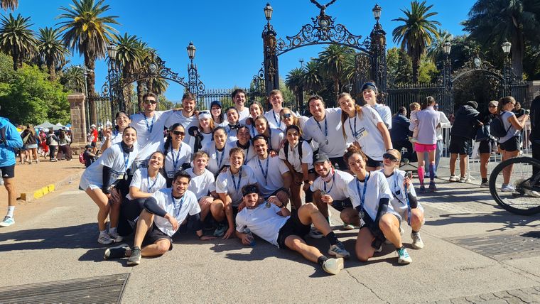 Squad Buenos Aires, este equipazo hizo 42 km. Squad Buenos Aires, este equipazo hizo 42 km.