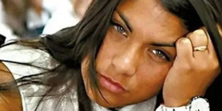 La joven cumplía una condena por haber chocado y matado a un inspector municipal