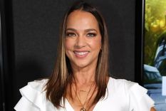 Adamari López vive junto a su hija Alaïa en una impresionante mansión en Miami. Foto: Mundo hispánico - https://res.cloudinary.com/mundo/images/w_1200,h_769/f_jpg,q_auto:good/v1643566064/10581-ADAMARI-LOPEZ-Y-ALAIA-koati-PremierMia-037/10581-ADAMARI-LOPEZ-Y-ALAIA-koati-PremierMia-037-jpg