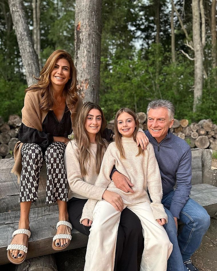 Juliana Awada y Mauricio Macri pasaron la Navidad en Villa La Angostura junto a sus hijas