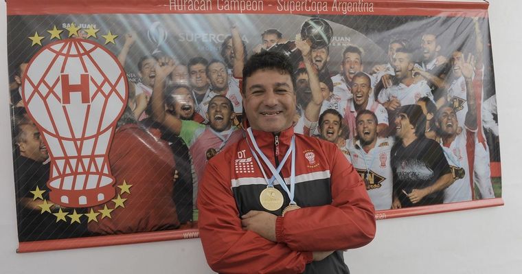 Néstor Apuzzo lanzó un repudiable comentario al hablar sobre su pasado en Huracán.