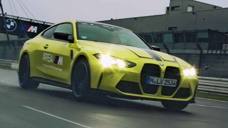 BMW M2 y marcador en vivo: AREA M convierte el drift en un e-sport de la vida real