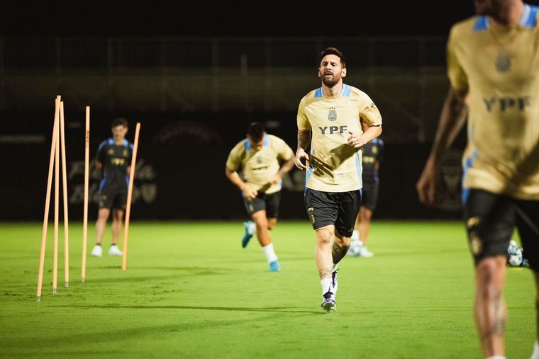 La Selección argentina se entrena en las instalaciones del Inter Miami. Foto: @Argentina