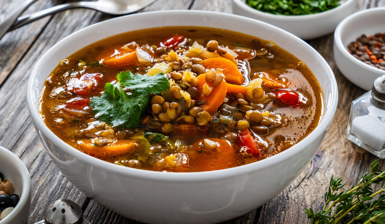 Guiso de lentejas fácil, delicioso y nutritivo. La receta
