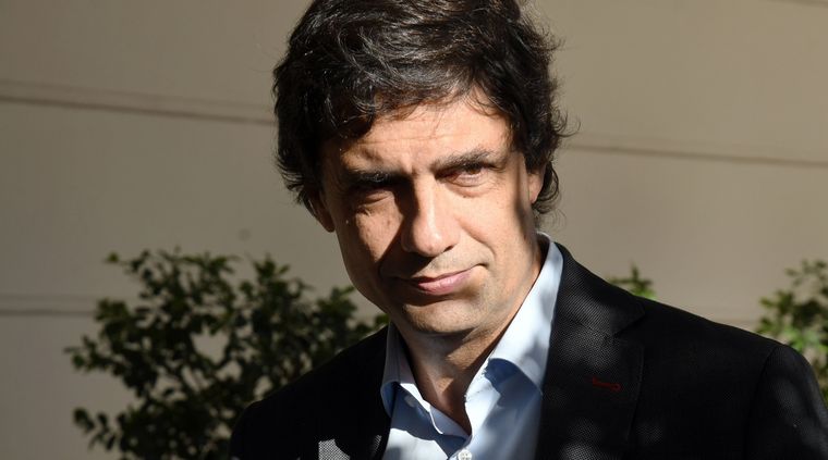 El economista cercano al Jefe de Gobierno porteño fundamentó porque no se puede eliminar el cepo al primer día del próximo gobierno. Foto: TELAM