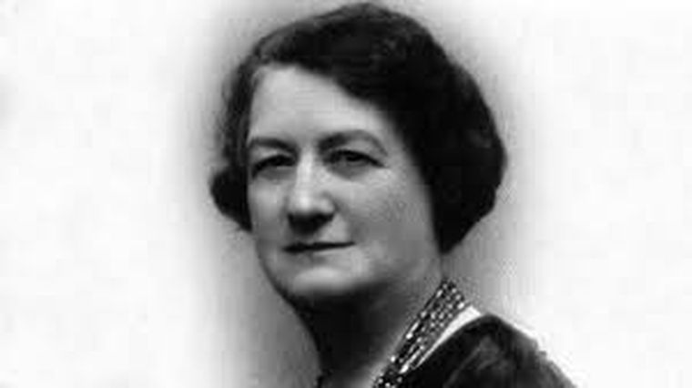 Esta es María Mestayer. Esta es María Mestayer.