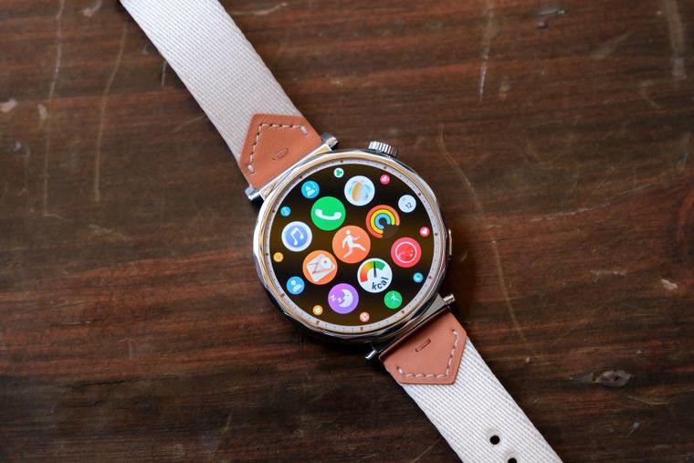La nueva generación de relojes con sistema Android ofrece sensores de salud avanzados, mayor brillo y baterías de larga duración en 2026.