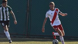 Rodrigo Castillo, figura de Lanús, jugando un partido en las Inferiores de River. Rodrigo Castillo, figura de Lanús, jugando un partido en las Inferiores de River.