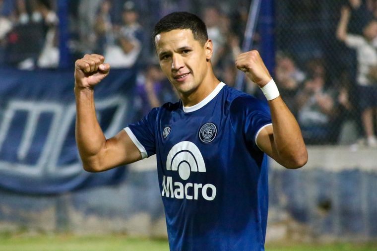 Alex Arce, la gran figura de la noche. Foto: Prensa CSIR