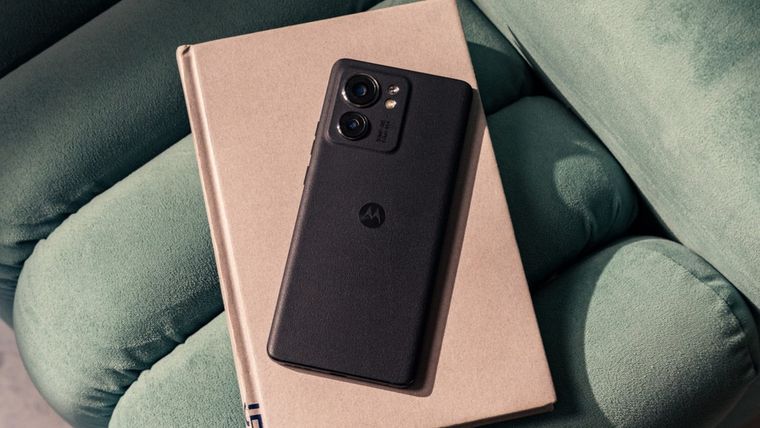 La gama media de Motorola brilla con cada uno de estos teléfonos. La gama media de Motorola brilla con cada uno de estos teléfonos.