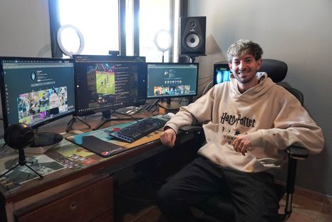 Neyen Arjona comenzó con Clash Royale, vivió en una gaming house y hoy trabaja en competencias internacionales desde Mendoza. &nbsp;