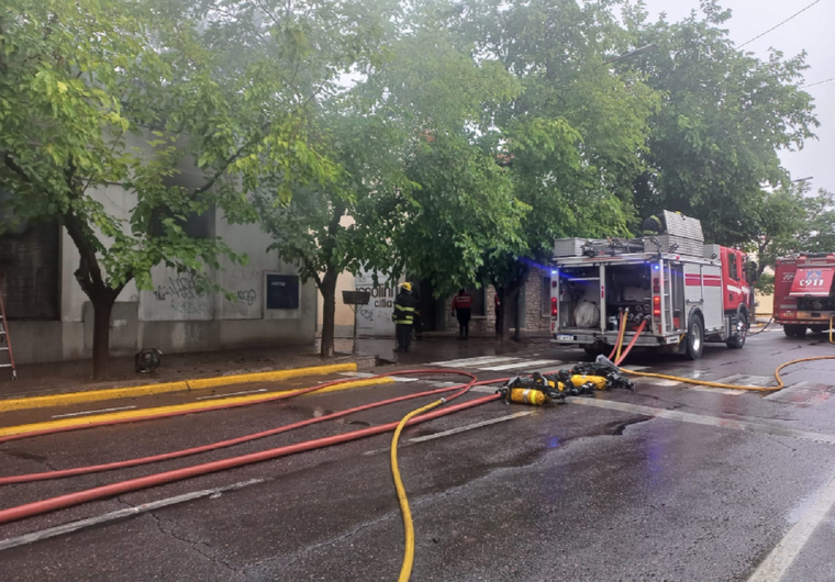Incendio en una metalúrgica de Maipú Foto: Gentileza