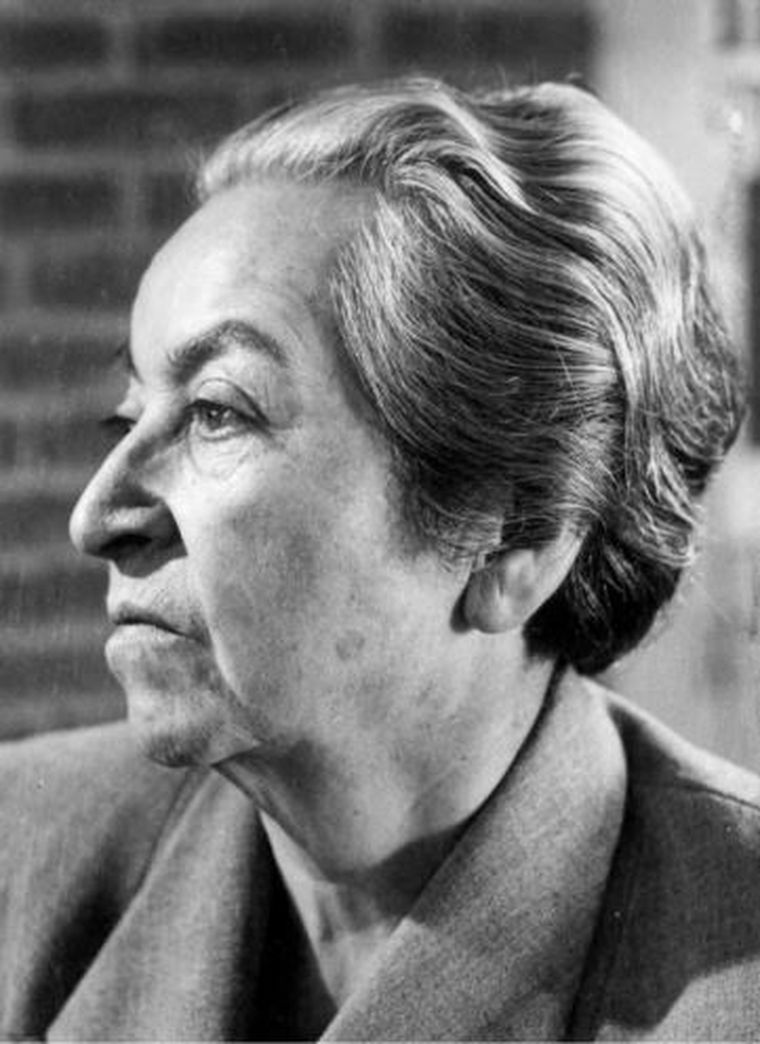 Gabriela Mistral. Gabriela Mistral.