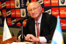 San Lorenzo despidió a Ernesto Cherquis Bialo en redes.