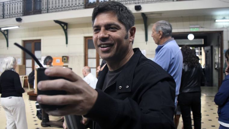 Axel Kicillof junta a los intendentes no kirchneristas.