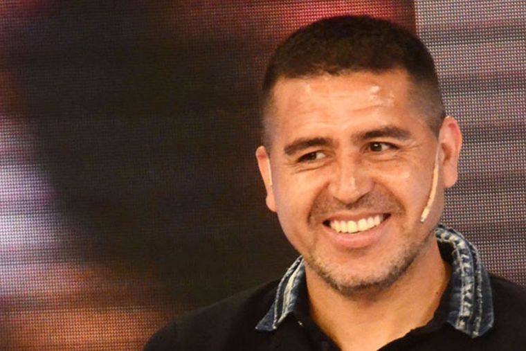 Juan Román Riquelme Román ya habría arreglado la incorporación de un defensor.