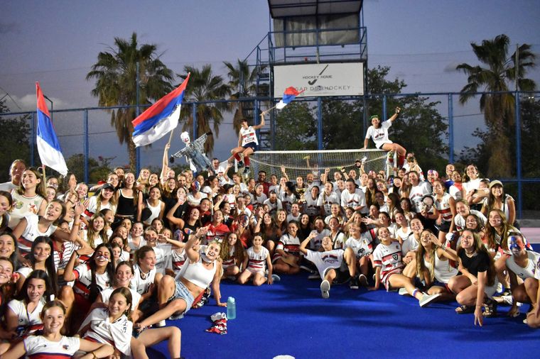 Marista se quedó con el título tras vencer en el clásico a Los Tordos. Foto: AMH