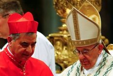 El cardenal Giovanni Angelo Becciu era un consejero cercano al Papa.