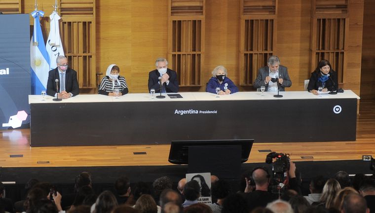 El presidente Alberto Fernández encabeza hoy un acto por el Día Nacional de la Memoria por la Verdad y la Justicia en el Centro Cultural de la Ciencia, en el barrio porteño de Palermo, se informó oficialmente. Foto: Telam